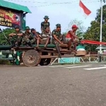 Kebersamaan Suku Yei di Merauke bersama petugas TNI dari Yonmek 531/DY.