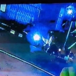 Tangkapan layar rekaman CCTV pengeroyokan dua pesilat di depan hotel Samara, Jalan Imam Bonjol, Kelurahan Sisir, Kecamatan Batu, Kota Batu.