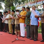 Ikrar perdamaian antarumat beragama dibacakan bersama-sama para stakeholder dalam Tasyakuran Milad ke-16 Polres Batu, Senin (23/12).