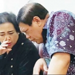 Pendiri Yayasan Pendidikan Soekarno (YPS) Rachmawati Soekarnoputri berbicara serius dengan mantan Menko Polhukam Tedjo Edhy Purdijatno.