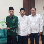 Abdul Ghofur saat menerima rekom dari DPP PKB untuk maju di Pilkada Lamongan 2024.