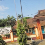 Gedung sekolah SMP Negeri 1 Pagelaran. 