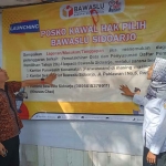 Peluncuran Posko Kawal Hak Pilih Pilkada 2024 di Kantor Bawaslu Sidoarjo. Foto: Ist
