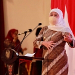 Gubernur Jawa Timur, Khofifah Indar Parawansa.