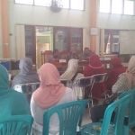 Suasana pertemuan antara pedagang dengan Disparbudpora.