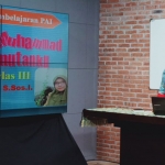 Pembelajaran daring di sebuah tv swasta Surabaya. (foto: ist).