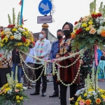 Wali Kota Surabaya, Eri Cahyadi meresmikan Jembatan Sawunggaling dan Terminal Intermoda Joyoboyo (TIJ) yang terkoneksi dengan Kebun Binatang Surabaya (KBS), Sabtu (1/5/2021). Tampak Mensos Tri Rismaharini juga hadir. foto: ist.