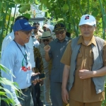 Sekda Kabupaten Kediri Mohamad Solikin (kanan) saat pembukaan acara Gertek 2025. (Ist). 