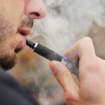 Efek Samping Memakai Vape Bagi Kesehatan. Foto: Ist