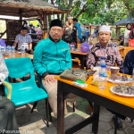 Ketua DPRD Kabupaten Pasuruan H. M. Sudiono Fauzan (dua dari kiri) bersama para tamu undangan.