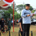 Wali Kota Pasuruan, Saifullah Yusuf atau yang akrab disapa Gus Ipul, saat memimpin apel ketika peringatan Hari Bakti PU ke-77.