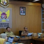 Penilaian interview EPSS secara virtual di Ruang Command Center Balai Kota Kediri. Foto: Ist