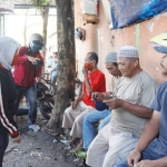 Wali Kota Mojokerto juga mengunjungi Pasar Burung untuk memberikan edukasi sekaligus pemahaman terkait pandemi Covid-19.