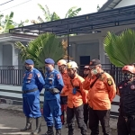 Apel tim gabungan sebelum pencarian korban.