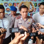 Kapolres Pacitan AKBP Setyo Kus Heriyatno saat memberikan keterangan pers.