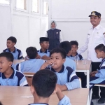Wali Kota Pasuruan, Adi Wibowo, saat mendampingi tim BPK RI di SRMP 28.