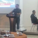 Dandim 0801 Pacitan Letkol (kav) Aristoteles Hekeng Nusa Lawitang dalam acara dialog pemuda di pendopo Pemkab Pacitan. foto: ist