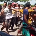 Aksi tawuran sesama pesilat di Jenu, Kabupaten Tuban.