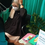 Salah satu pasien yang akan melakukan Tes Saliva di Granostic Center Surabaya. (foto: ist)