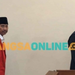 Terdakwa kasus pencurian besi milik DPUPR-PRKP Tuban setelah menjalani persidangan di pengadilan negeri setempat. Foto: ACHMAD CHOIRUDIN/BANGSAONLINE
