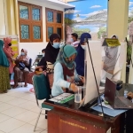Belasan warga Desa Ngrayung, Kecamatan Plumpang, Kabupaten Tuban mendatangi Kantor Dinsos P3A setempat, Rabu (38/7/2021).