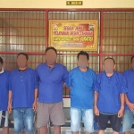 Para tersangka judi digelandang ke Mapolres Bojonegoro.