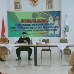 Sosialisasi Kebijakan Pendaftaran dan Pembatalan Haji Reguler Kantor Kemenag Tuban, di Aula gedung PLHUT, Senin (12/10).