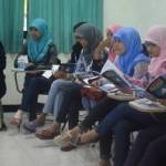 ?Peserta pelatihan Jurnalistik di Akademi Kebidanan Nahdlatul Ulama Tuban. Foto:suwandi/BANGSAONLINE