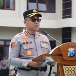 Kapolres Batu, AKBP Aris Purwanto, saat memimpin upacara dalam peringatan Hari Kesadaran Nasional.