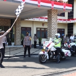 Kapolres Batu AKBP Oskar Syamsuddin, S.I.K., M.T saat memberangkatkan Tim Urai ke sejumlah titik rawan kemacetan.