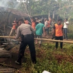 Kondisi rumah korban usai dilalap si jago merah.