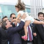 ?

PM Turki, Ahmet Davutoglu dalam upacara penyambutan sandera Turki yang ditahan ISIS.foto:repro dw.de
