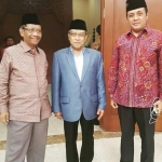 Firman Syah Ali (kanan), KH Said Aqil Siraj (tengah), dan Mahfud MD (kiri). Foto: istimewa