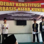 Suasana ajang debat yang mengantar santri Tebuireng juara tingkat II nasional. Foto: istimewa