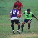 Seleksi pemain Persiga di Stadion Menak Sopal Trenggalek. foto: HERMAN/ BANGSAONLINE