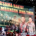 Spanduk Gus Ipul - Kanang yang sempat bertebaran. foto: Warta Bromo