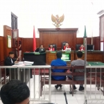 Suasana berlangsungnya sidang perkara pemalsuan Pupuk DL 100 PT Bintang Timur Pasifik di PN Surabaya