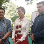 Beata Stoczynska Dubes Polandia untuk Indonesia saat mengunjungi Eco Green Park.