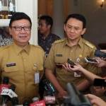 Mendagri Tjahjo Kumolo bersama Ahok di Balai Kota DKI Jakarta, foto : rakisa/ BANGSAONLINE