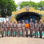 Sepuluh tim Satpol PP Pemkab Pacitan yang berhasil meraih juara. 