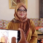 Sosok Mak Rini, wanita yang gambarnya banyak bertebaran di Kabupaten Blitar.