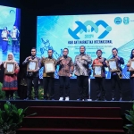 Pj Gubernur Jatim saat menghadiri peringatan HANI 2024 di Gedung Kesenian Cak Durasim, Surabaya.