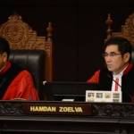 Ketua Mahkamah Konstitusi (MK) Hamdan Zoelva sebagai hakim ketua dalam sidang gugatan sengketa pilpres. foto: kompas.com