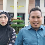 Ahli sekaligus Dosen pengampuh Hukum Perdata di Universitas Trunojoyo Madura, Rhido Jusmadi, saat memberi keterangan kepada awak media terkait kasus arisan online.