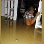 Banjir yang menenggelamkan perumahan warga. (istimewa).