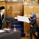 Mahasiswi Indonesia, Isti Hidayati meraih Disertasi PhD terbaik dari University of Groningen, Belanda. foto: istimewa