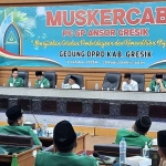 Ketua DPRD Gresik, M Syahrul Munir memberikan sambutan dalam Muskercab PC GP Ansor Gresik. Foto: Ist