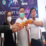 Jajaran Petmoon usai launching di Surabaya.