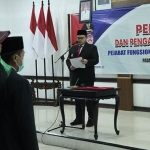 Bupati Kediri, Hanindhito Himawan Pramana, saat memberi sambutan pada pelantikan dan pengambilan sumpah atau janji pejabat fungsional. Foto: Ist