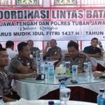 Rapat koordinasi Polres tuban dengan Polres Rembang di daerah Perbatasan Jatim-Jateng. foto: SUWANDI/ BANGSAONLINE